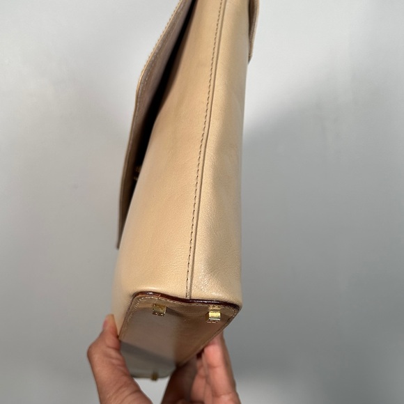 Kate Spade VTG Leather Shoulder Bag Purse Color Beige Made In Italy - Picture 8 of 15